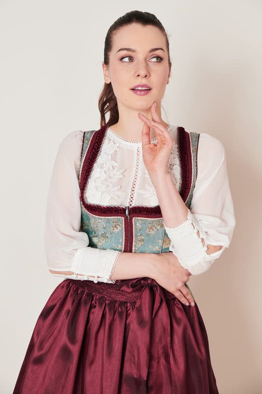 Alternative view of Dirndl Imelda (60cm)