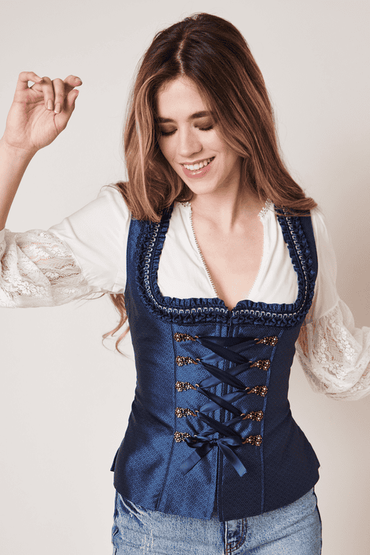 Alternative view of Trachtenmieder Beata