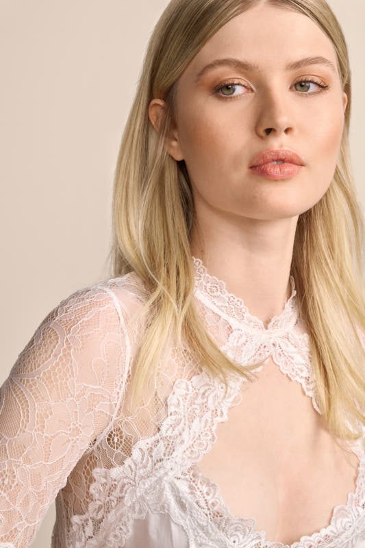 Alternative view of Dirndlbluse Pippa