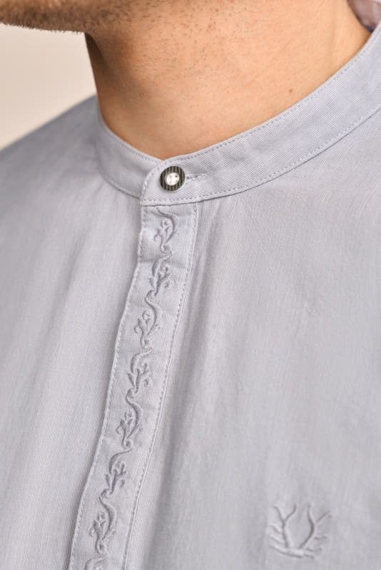 Alternative view of Trachtenhemd Cay