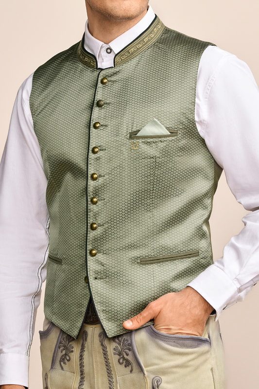 Alternative view of Trachtenweste Alec