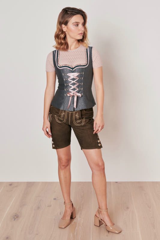 Alternative view of Trachtenmieder Kalena