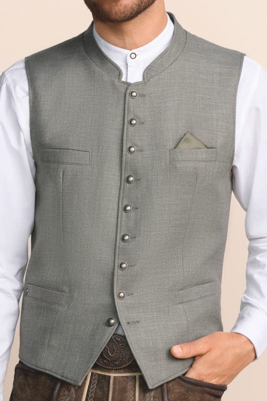 Alternative view of Trachtenweste Delian