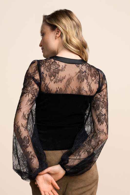 Alternative view of Trachtenmieder Lunaria