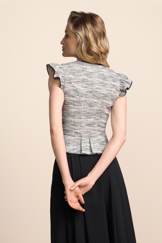 Alternative view of Trachtenmieder Selestia