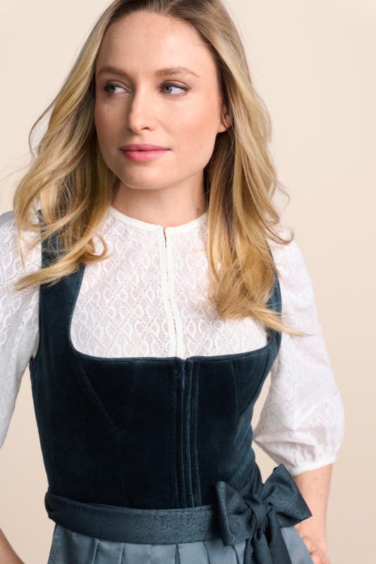 Alternative view of Dirndl Lynette (60cm)
