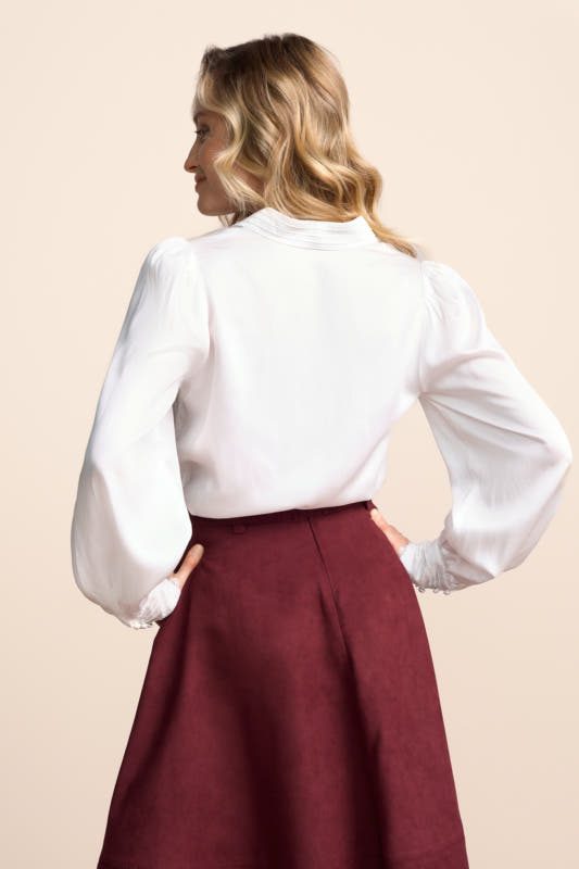 Trachtenbluse Luminara – Bild 2