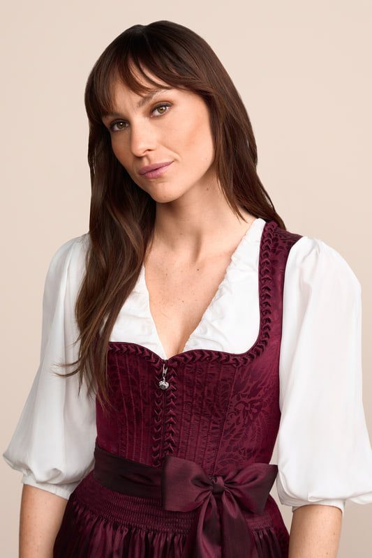 Alternative view of Dirndl Jolita (70cm)