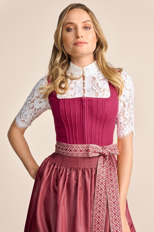 Alternative view of Dirndl Derya (70cm)