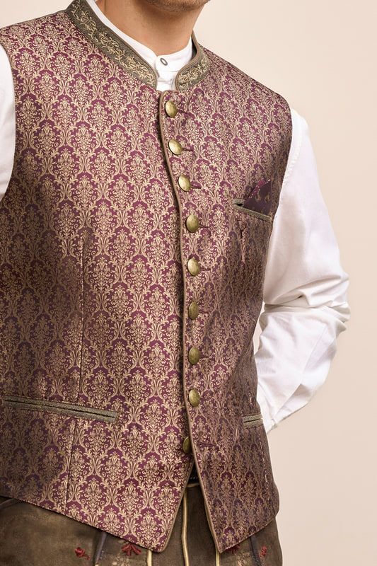 Alternative view of Trachtenweste Janko