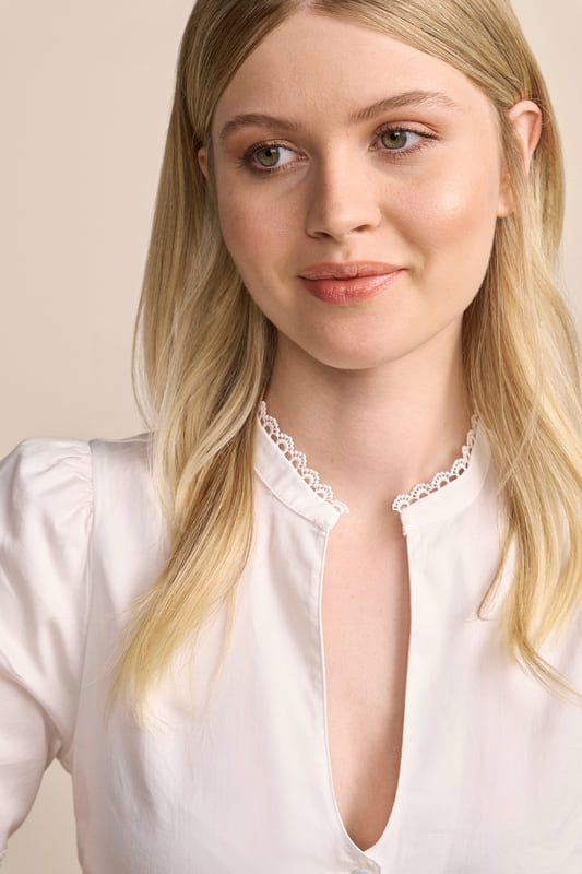 Alternative view of Dirndlbluse Taisia