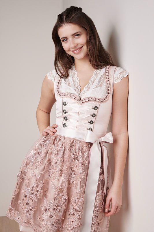 Alternative view of Dirndl Siana (50cm)