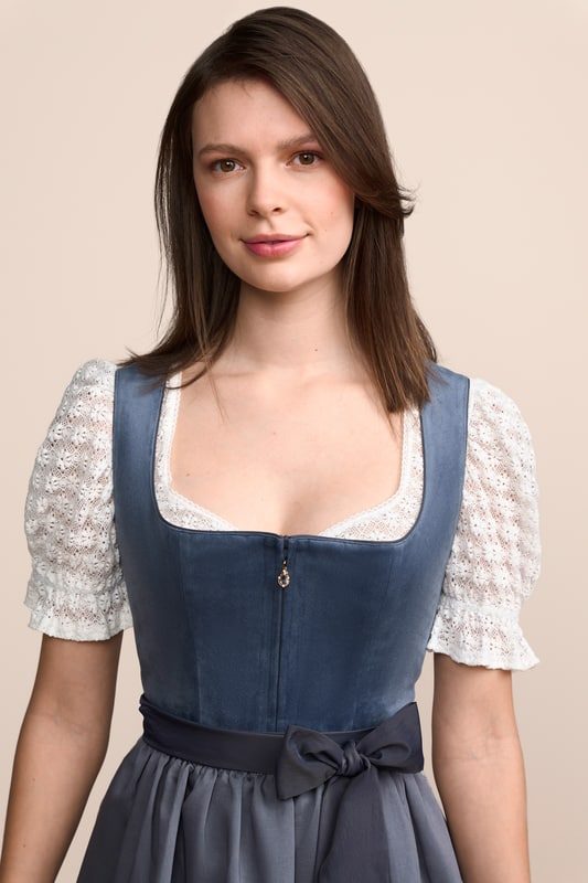 Alternative view of Dirndl Alice (70cm)