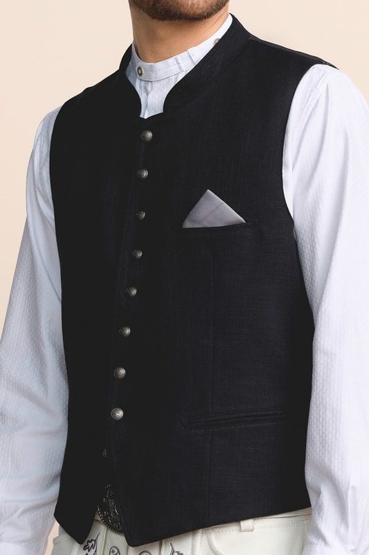 Alternative view of Trachtenweste Alvian