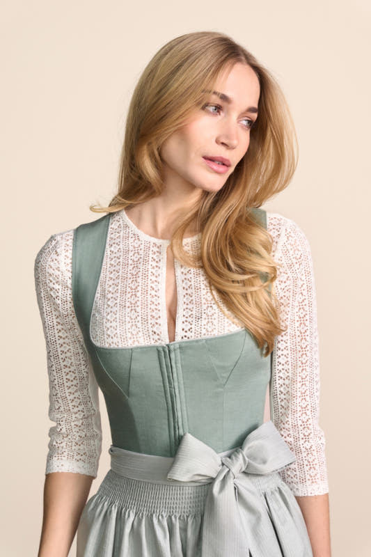 Alternative view of Dirndl Virelia (60cm)