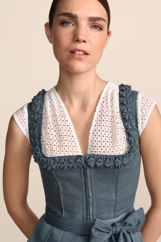 Alternative view of Dirndl Solyana (60cm)