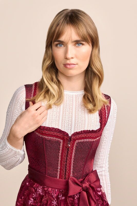 Alternative view of Dirndl Dafna (60cm)