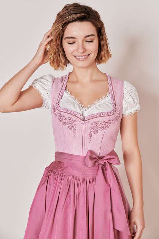 Alternative view of Dirndl Ramina (60cm)