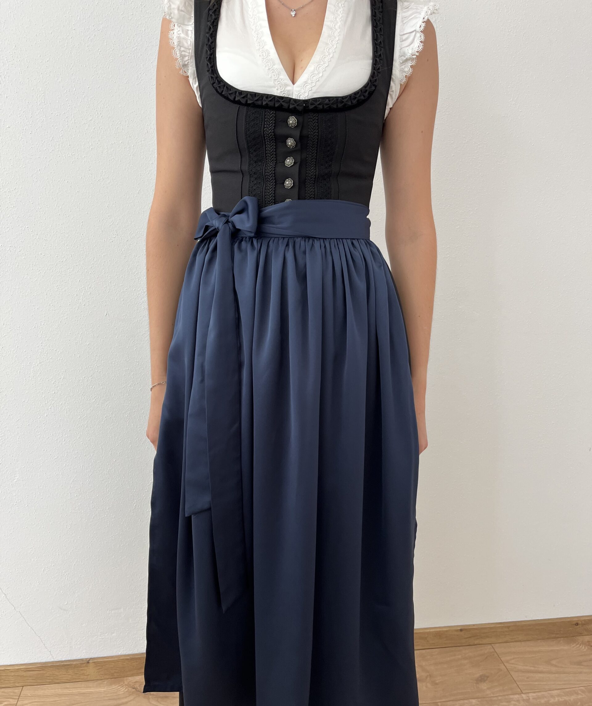 Dirndlschürze Satin 90cm navy