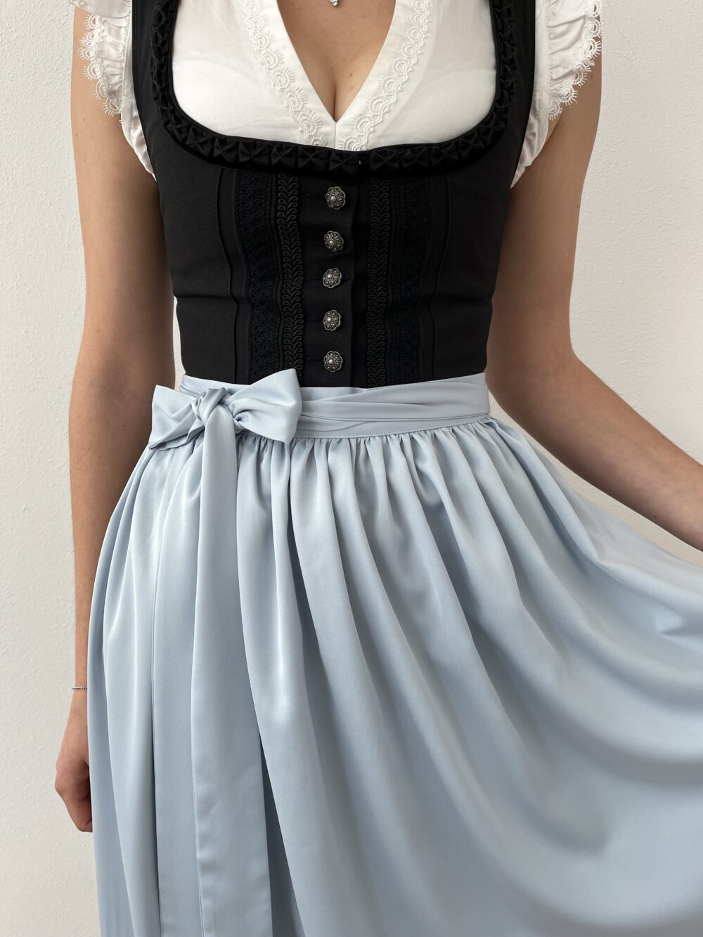 Alternative view of Dirndlschürze Satin 90cm hellblau